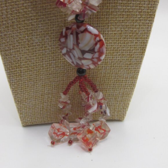 Red White Glass & Resin Necklace - Picture 4 of 4